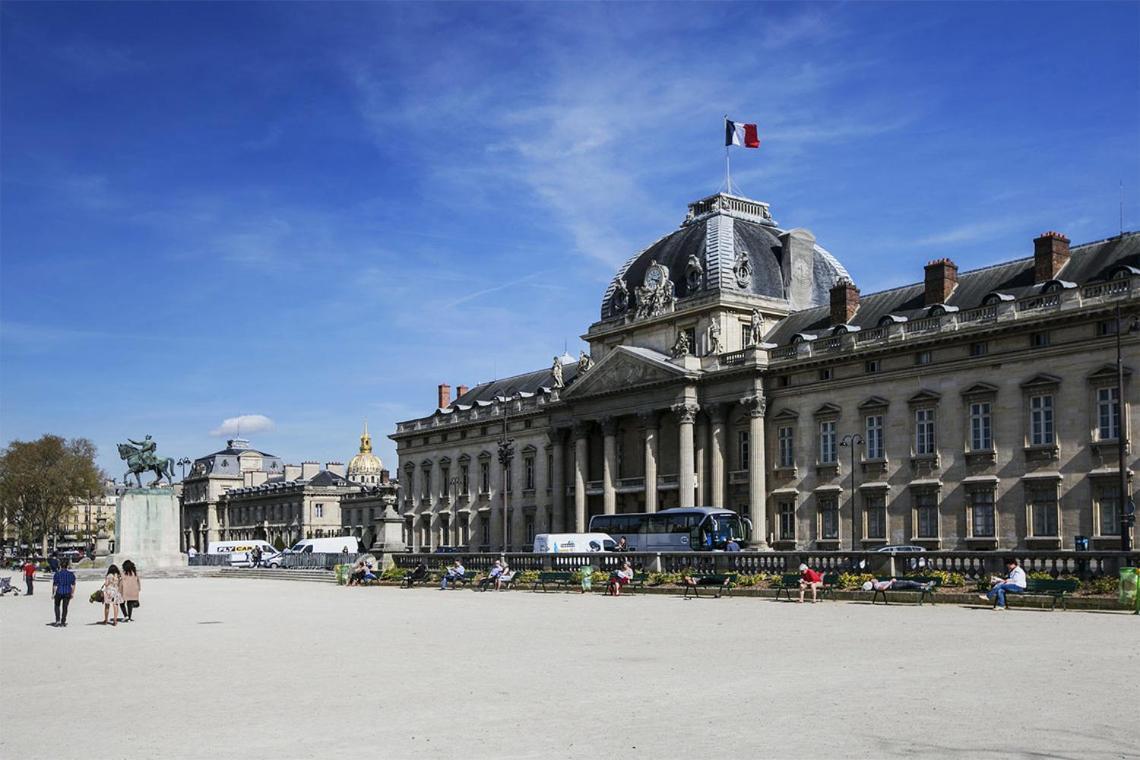 Eiffel Tower Royal Apartment パリ エクステリア 写真